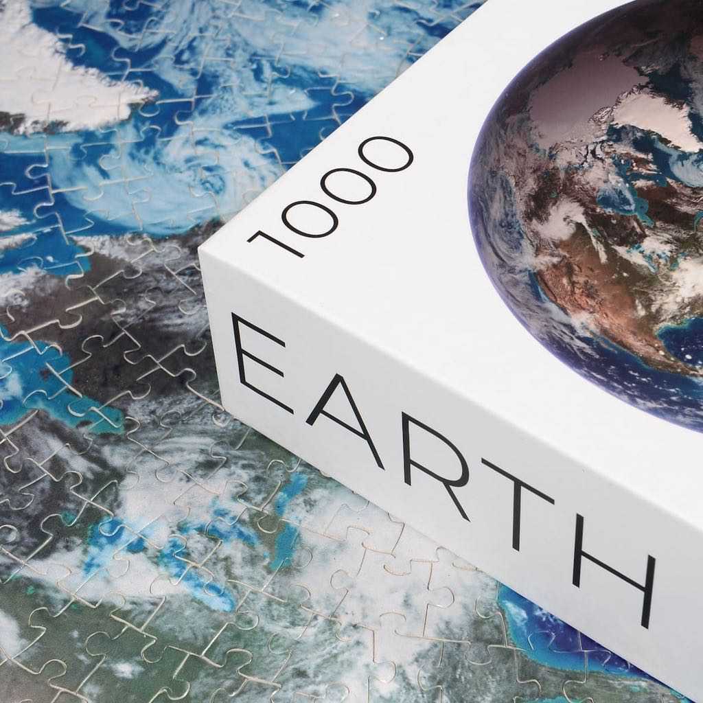 Earth Puzzle - Round, 1000 Piece Planet Puzzle - Blue Kazoo