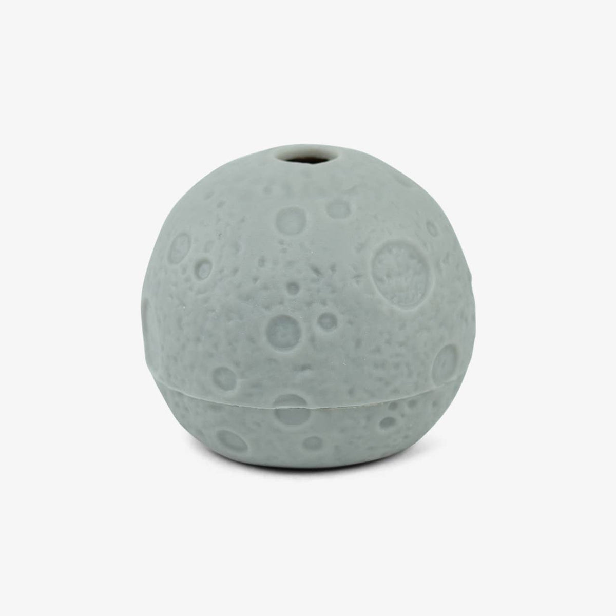 http://www.interstellarseller.com/cdn/shop/products/Moon-Ice-Ball-Mold-Round-Sphere-Whiskey-Ice-Ball-Maker-Space-Gift-Daydreamer-1_1200x1200.jpg?v=1606764392