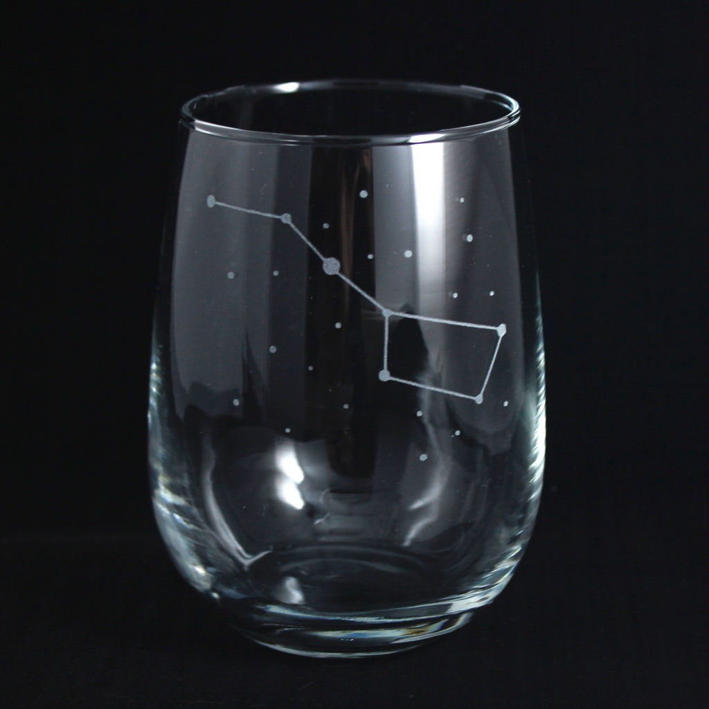 https://www.interstellarseller.com/cdn/shop/products/Big-Dipper-Constellation-etched-stemless-wine-glass-for-space-lovers-2.jpg?v=1670044137