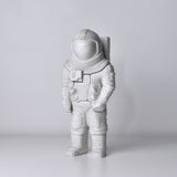 Astronaut puzzle with 5 pieces, gift for adult space lovers.
