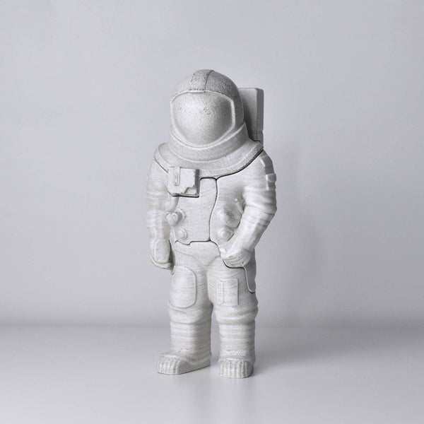 Astronaut puzzle with 5 pieces, gift for adult space lovers.