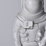 Astronaut puzzle with 5 pieces, gift for adult space lovers.
